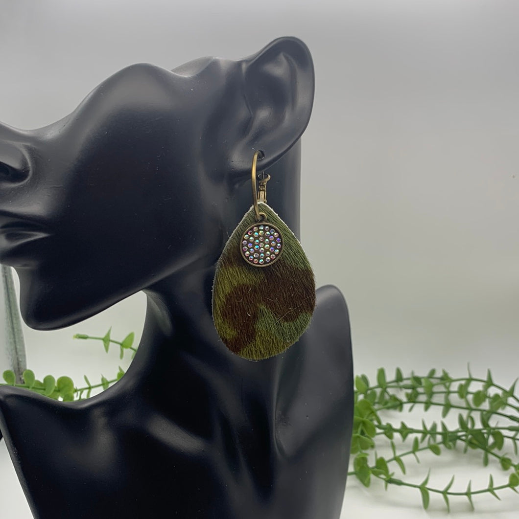 Green earrings with Crystal